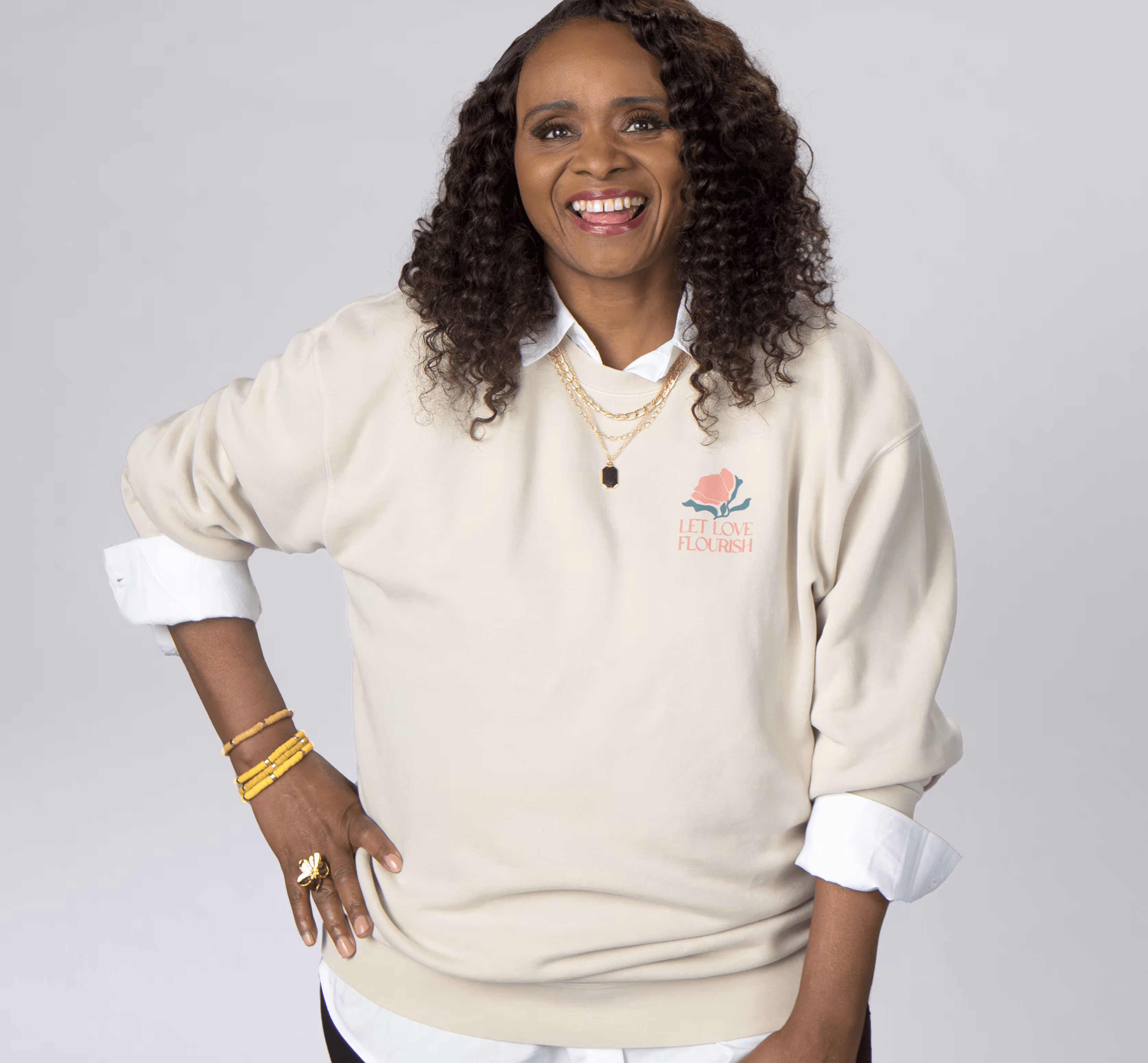 Rooted in Love Sweatshirt – Pigment Ivory 